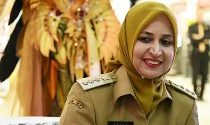 Sedang Hangat, Ini Penyebab Faida Bupati Perempuan Yang Dilengserkan Oleh DPRD