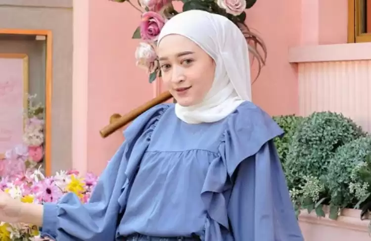 Outfit Hijab Lokal Ini Pas Banget Buat Remaja di Bulan Ramadhan, Cobain Yuk!