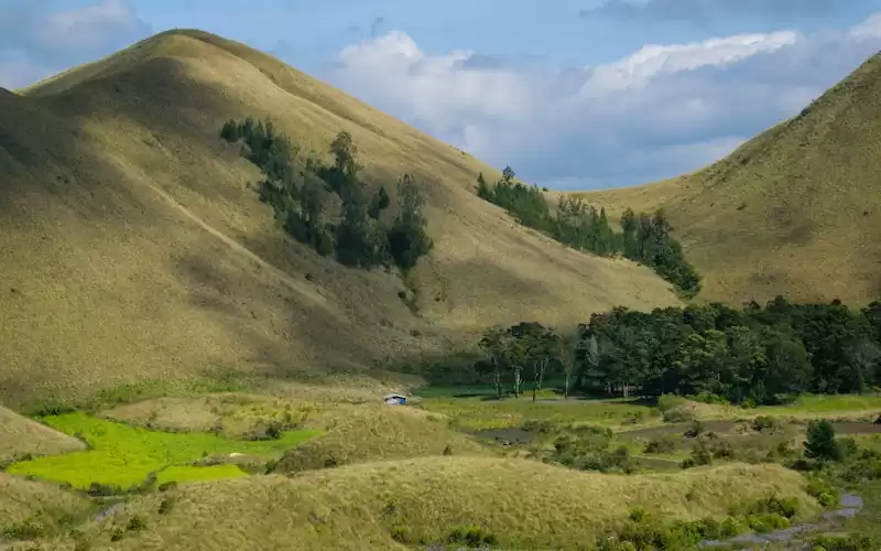 10 Tempat Wisata di Indonesia yang Wajib Dikunjungi untuk Liburan Tak Terlupakan