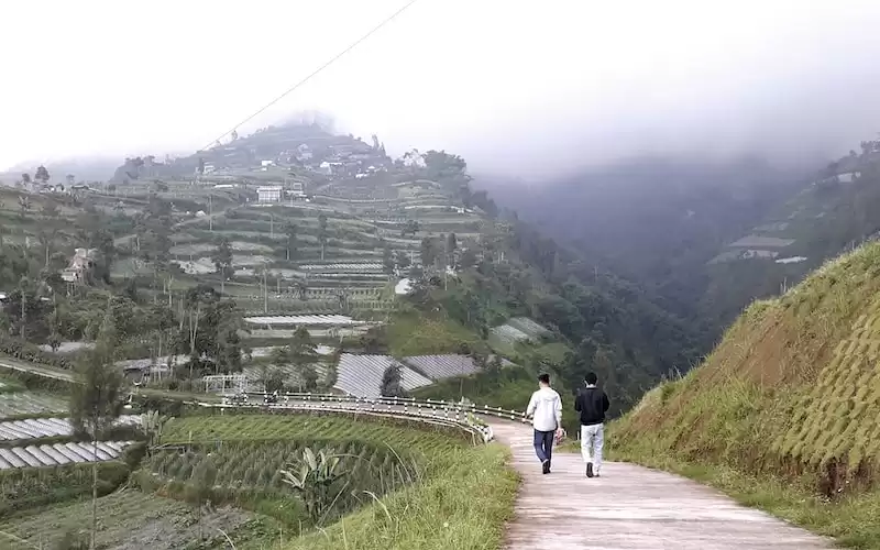 Tips Hemat untuk Liburan di Luar Negeri tanpa Menguras Kantong