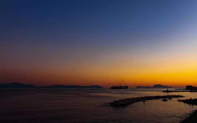 Discovering Napoli: A Guide to Exploring the City Loved by Alan Rickman