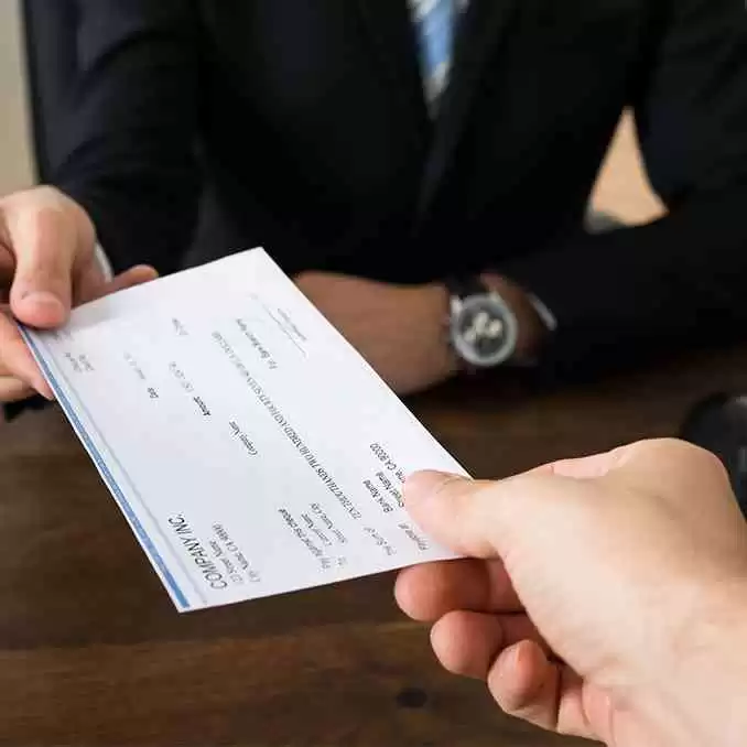 Kenali Perbedaan Cek dan Giro Dalam Dunia Perbankan, Jangan Sampai Salah Sebut!