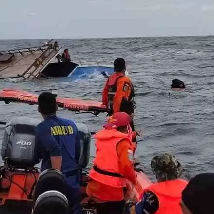 Sedang Viral Tenggelamnya Kapal KRI Teluk Jakarta 541 di Dekat Pulau Kangean