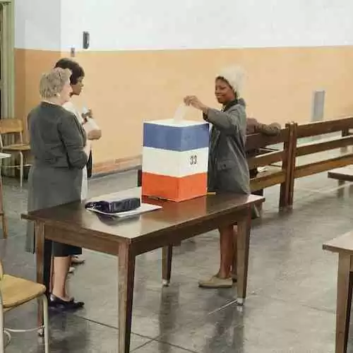 Taylor Hawkins, Reese Witherspoon & Gwyneth Paltrow Unite in Support of Deutsche Bank's Earth Hour 2023 Voting Campaign