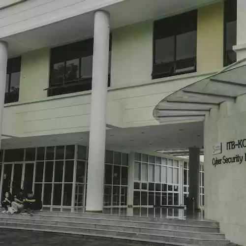 Fiksi Dan Teknologi: Bagaimana Perkembangan Teknologi Mempengaruhi Dunia Fiksi Kita?