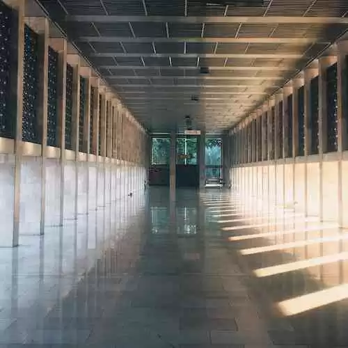 Jalan-jalan Santai di Tengah Kota: 5 Taman Terindah dan Instagramable di Jakarta