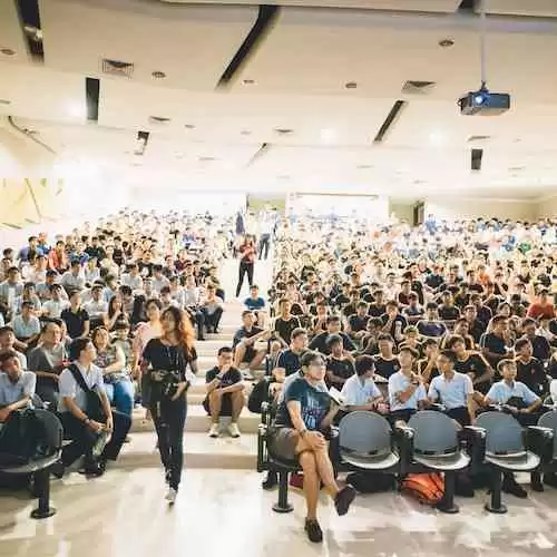 Mengapa Networking Penting untuk Meningkatkan Karir Anda?