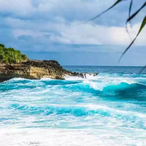 Menggali Kebijakan Luar Negeri Indonesia: Strategi Diplomasi vs Geopolitik