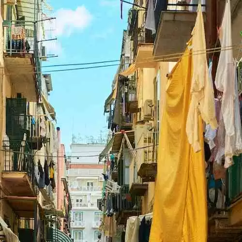 Alan Rickman's Napoli: Uncovering the Actor's Favorite Spots in the Italian City