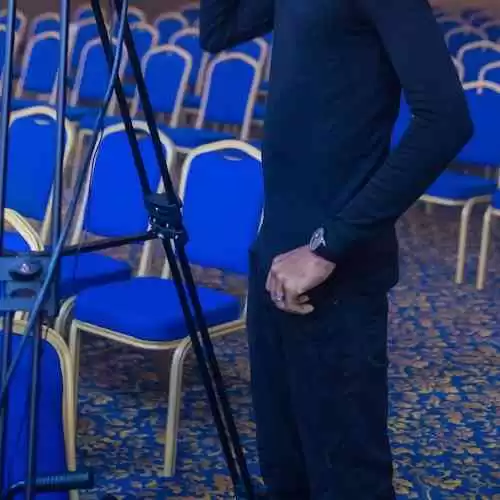 Bagaimana Media Sosial Mempengaruhi Cara Kita Berinteraksi dan Berkomunikasi?