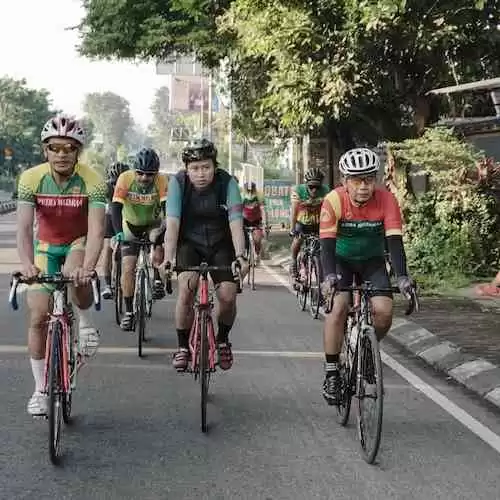 Membangun Kondisi Fisik yang Baik untuk menjadi Atlet Balap yang Sukses