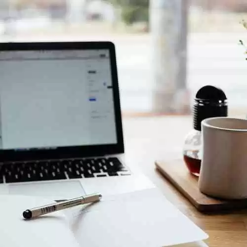 Peran Media Massa Tradisional dalam Menghadapi Tantangan Media Digital