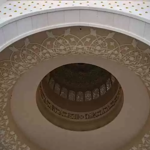 Ustadz Hanan Attaki: Biografi, Kajian Islam, dan Pesan Kebangsaan yang Menginspirasi