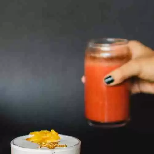 Puisi sebagai Terapi: Menemukan Keseimbangan Emosi melalui Karya Sastra