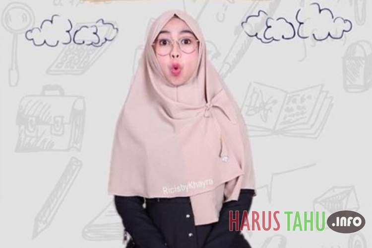Outfit Hijab Lokal Ini Pas Banget Buat Remaja di Bulan Ramadhan, Cobain Yuk!